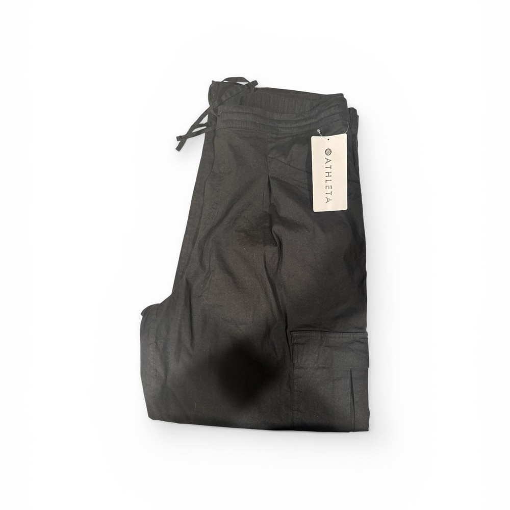 Athleta Women’s Black Paradise Straight Leg Cargo Pant